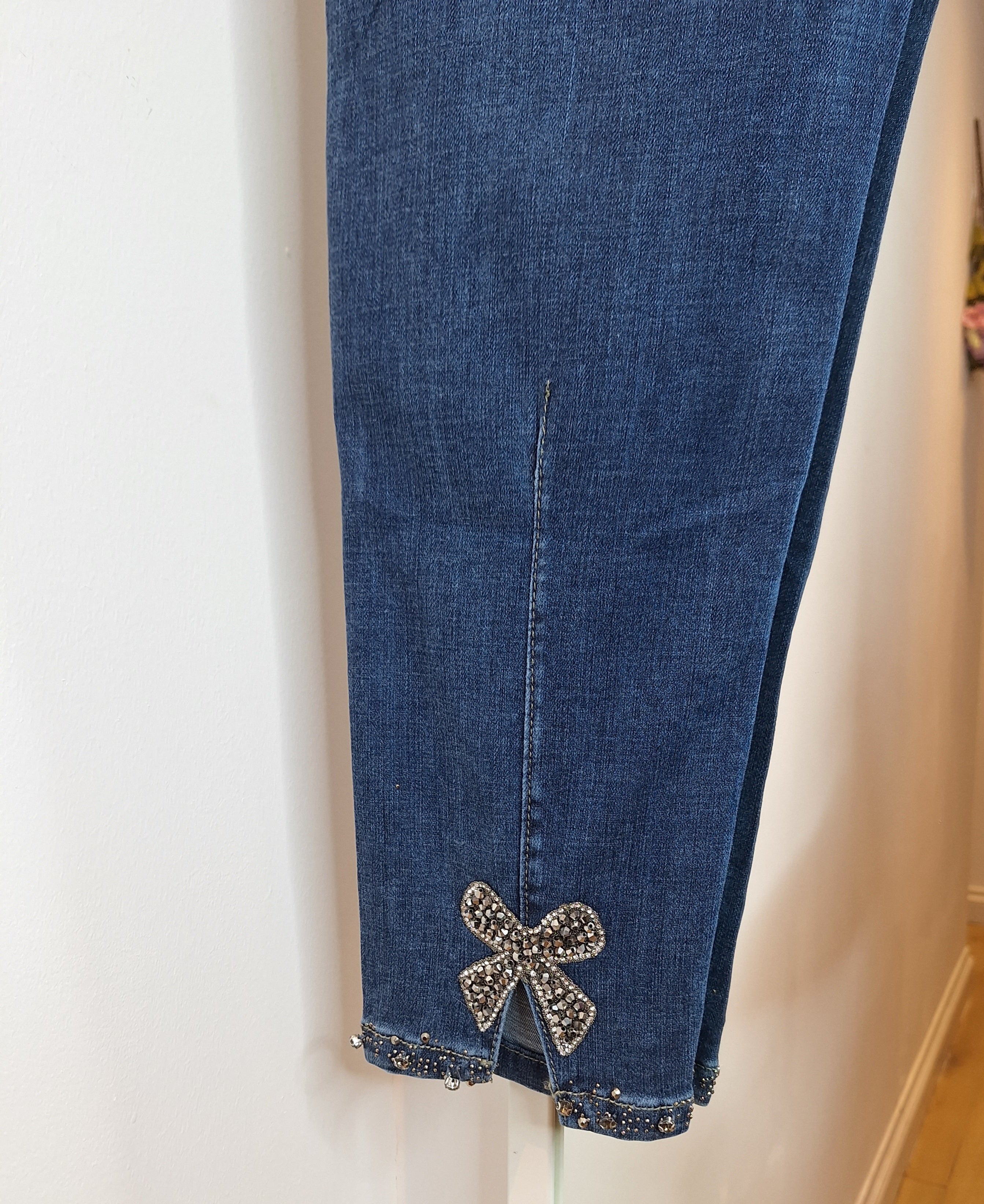 New Size 14 Crystal Bow Back Stretch Jeans