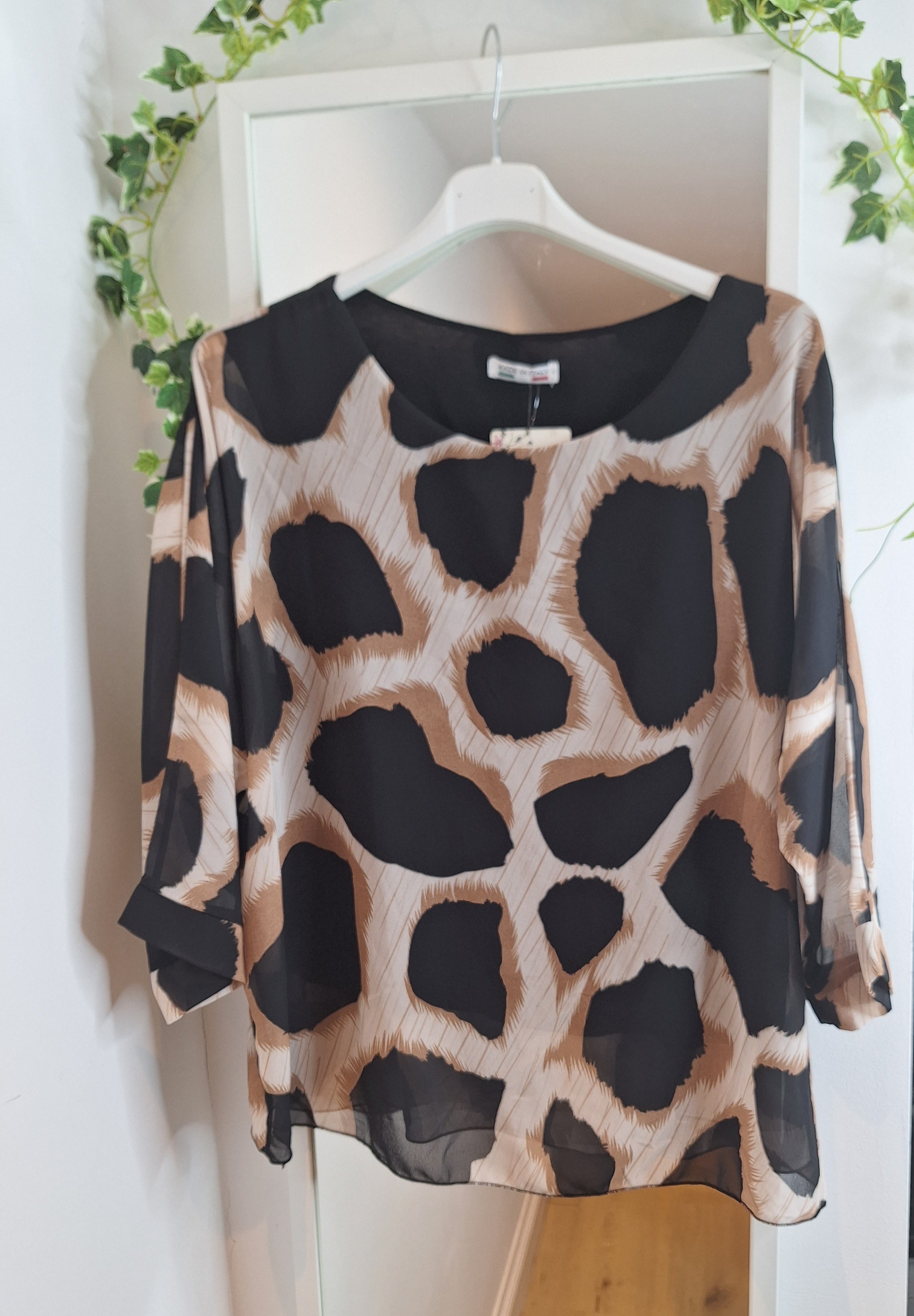 New Giraffe Lined Blouse