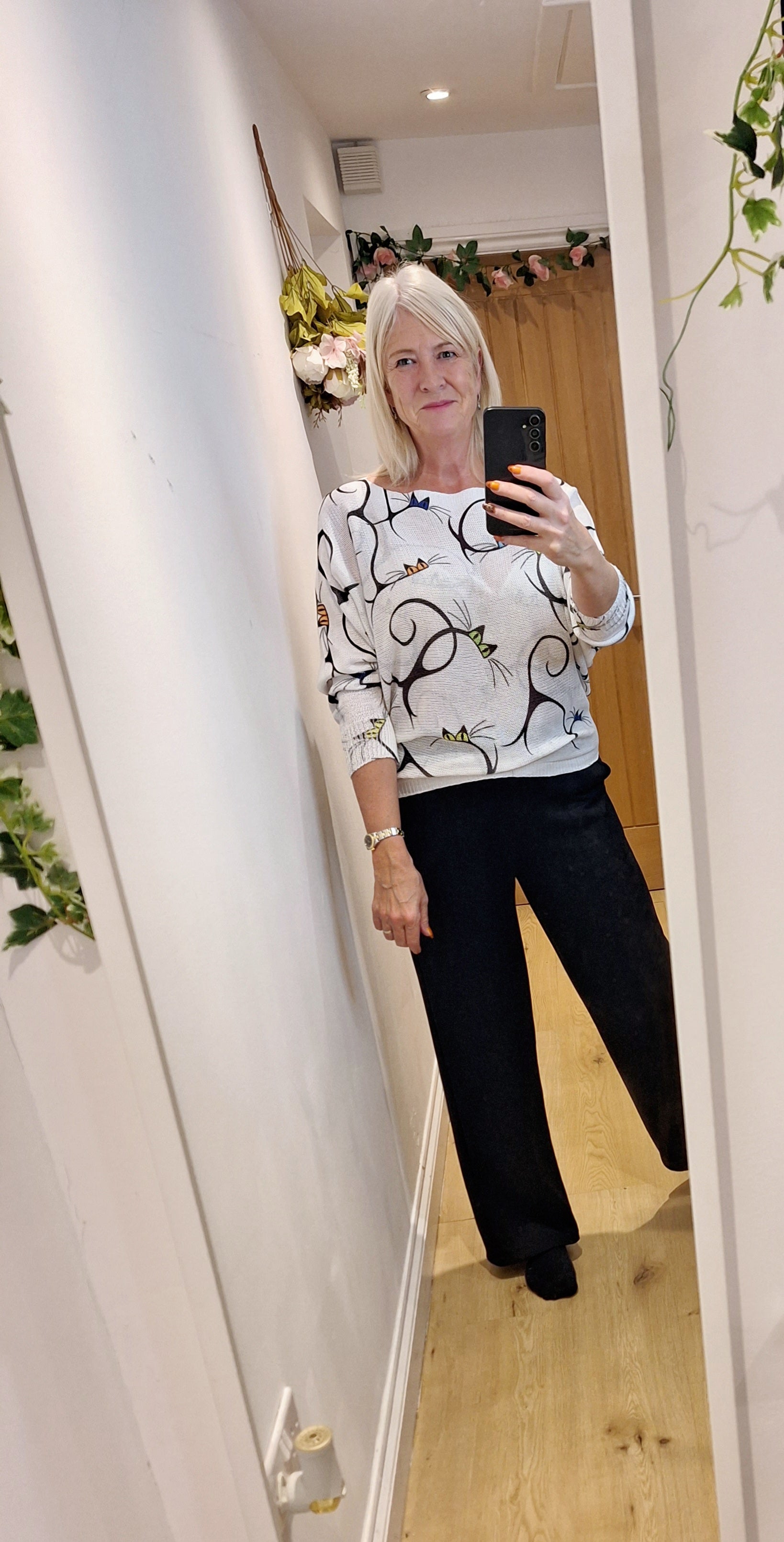 New Cats Eye Waxy Knit Suits Size 12-16