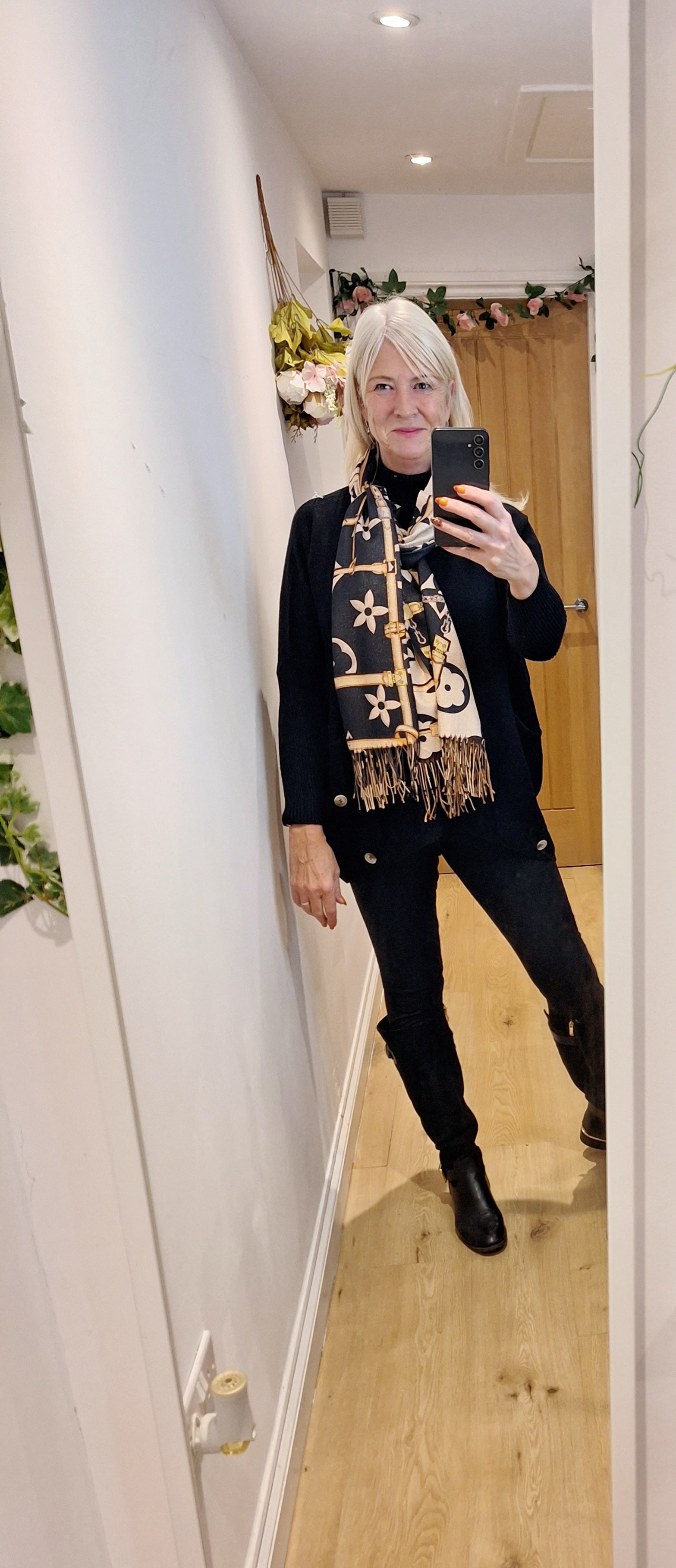 New Inspo Glitter Scarf