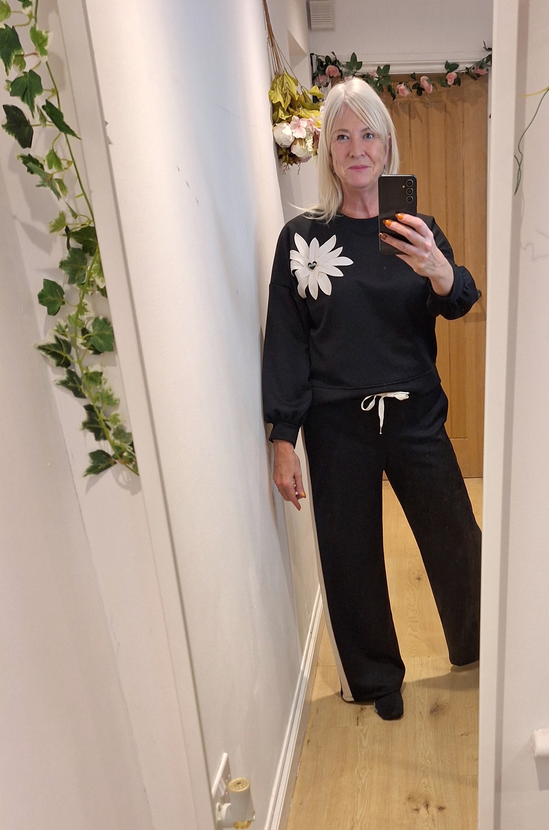 New Lux Flower 2 Piece Suits to Size 16 or smaller