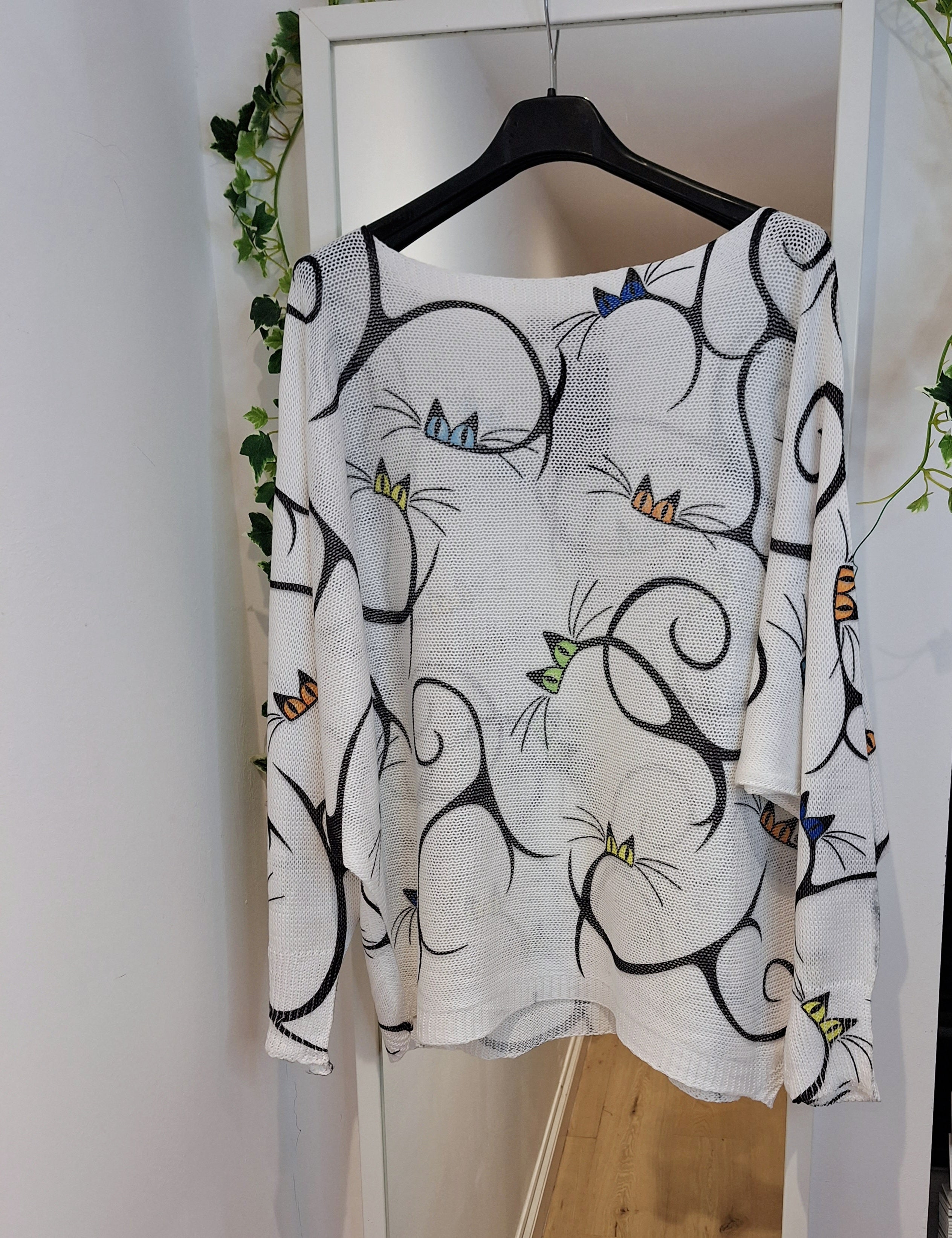 New Cats Eye Waxy Knit Suits Size 12-16