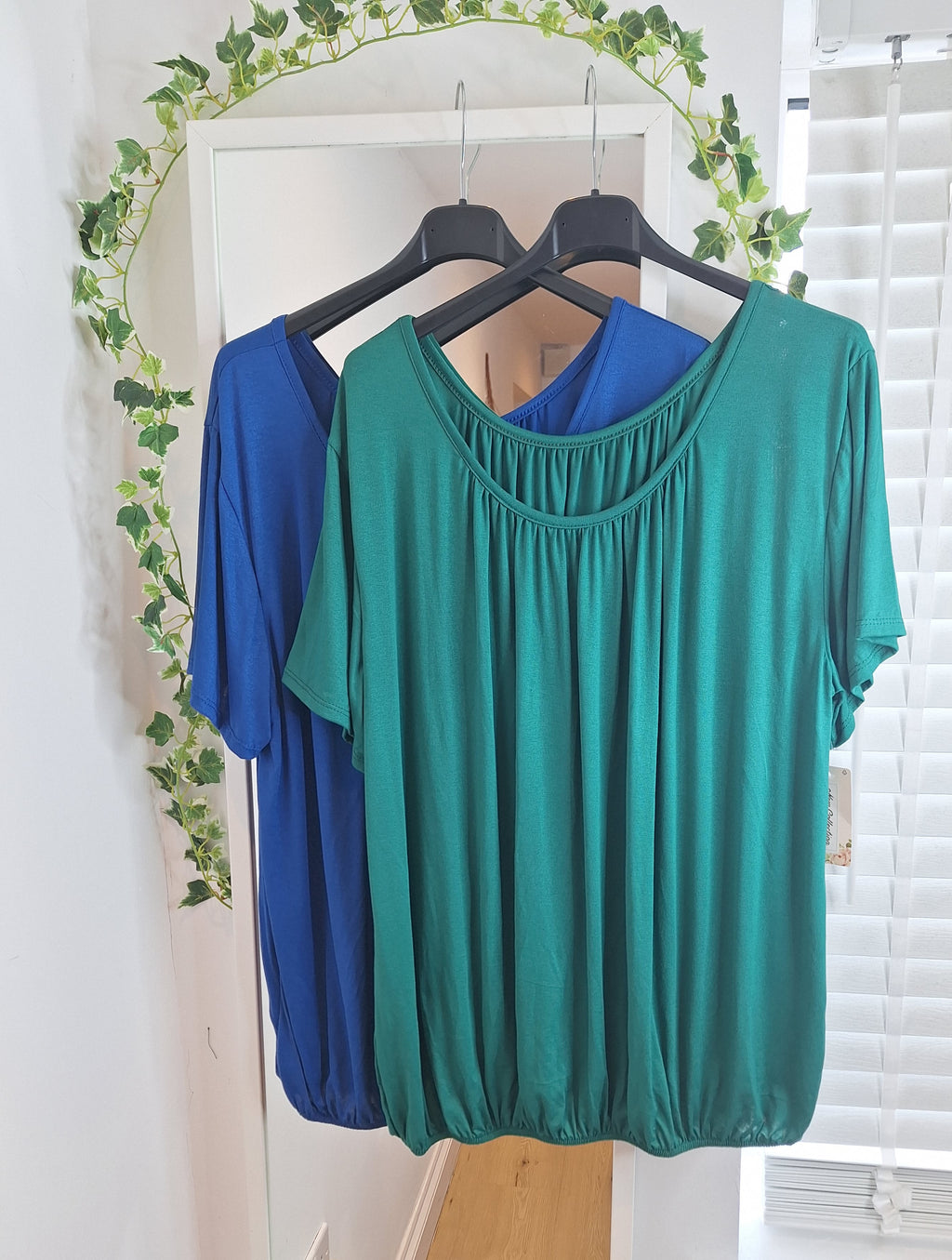 Larger short sleeve Ruffle Top