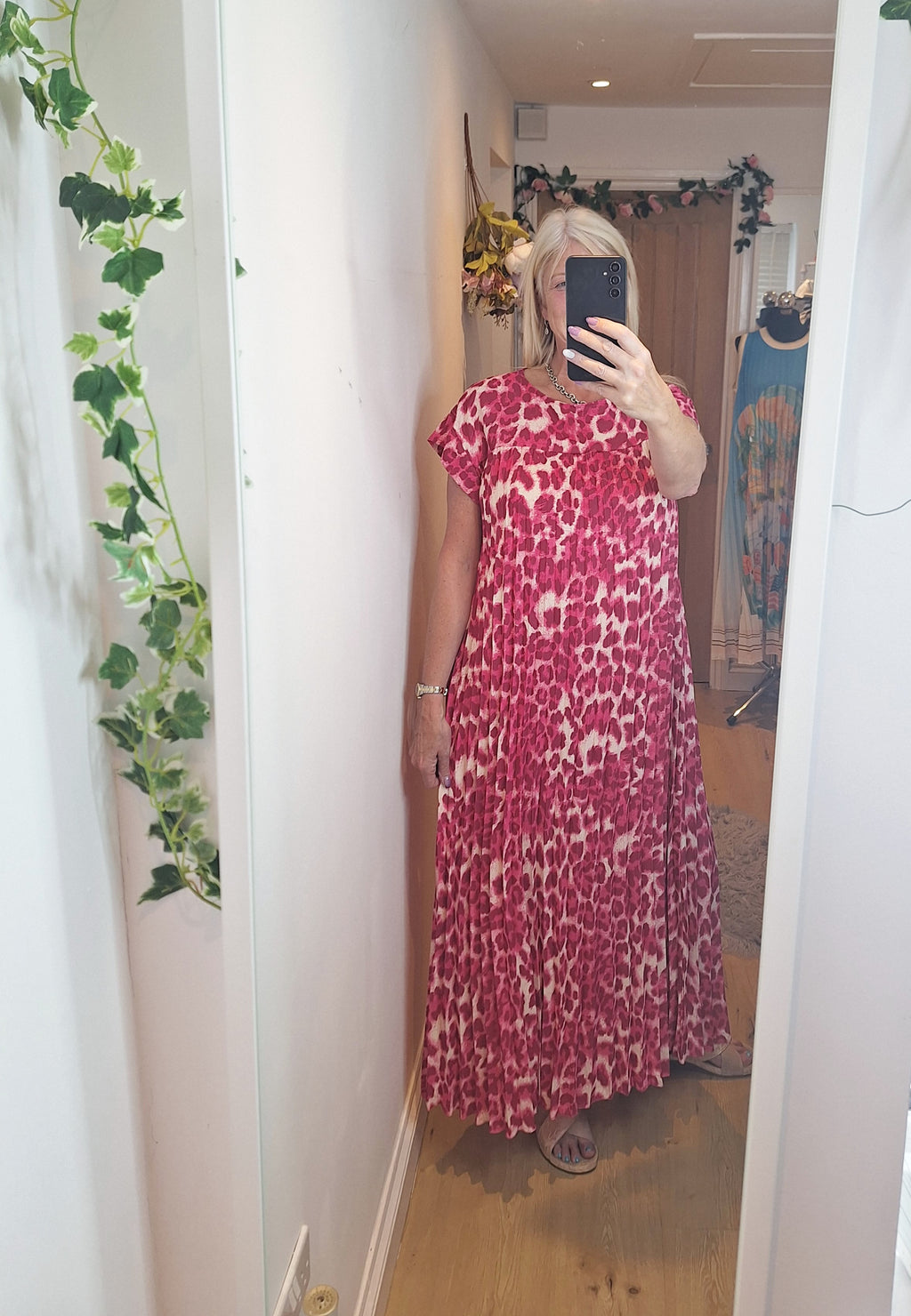 Stunning Pink Leopard Pleat Pocket Dress