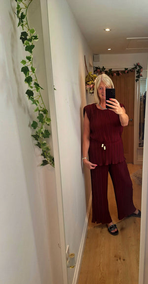 New Dynasty Set Burgundy Wine