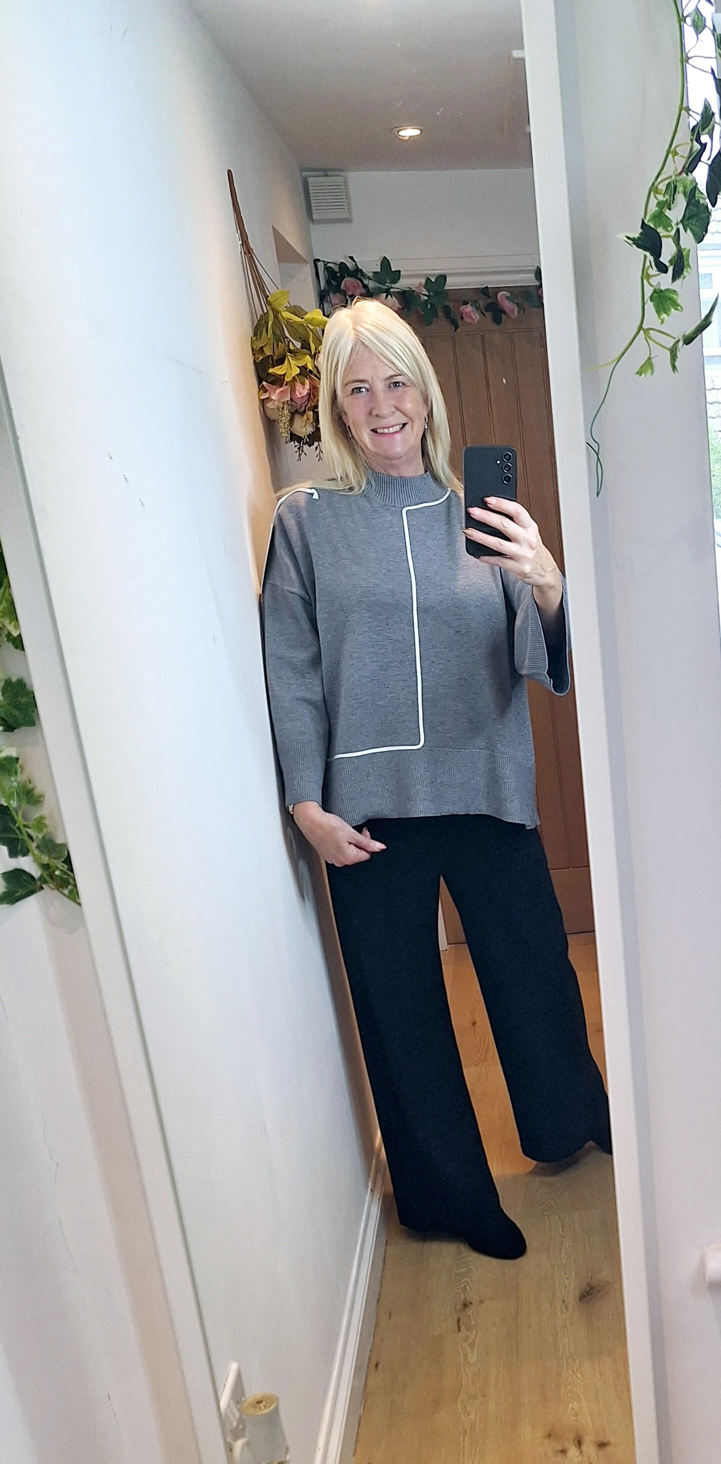 New Prestige Box  Oversize Jumpers 4 colours