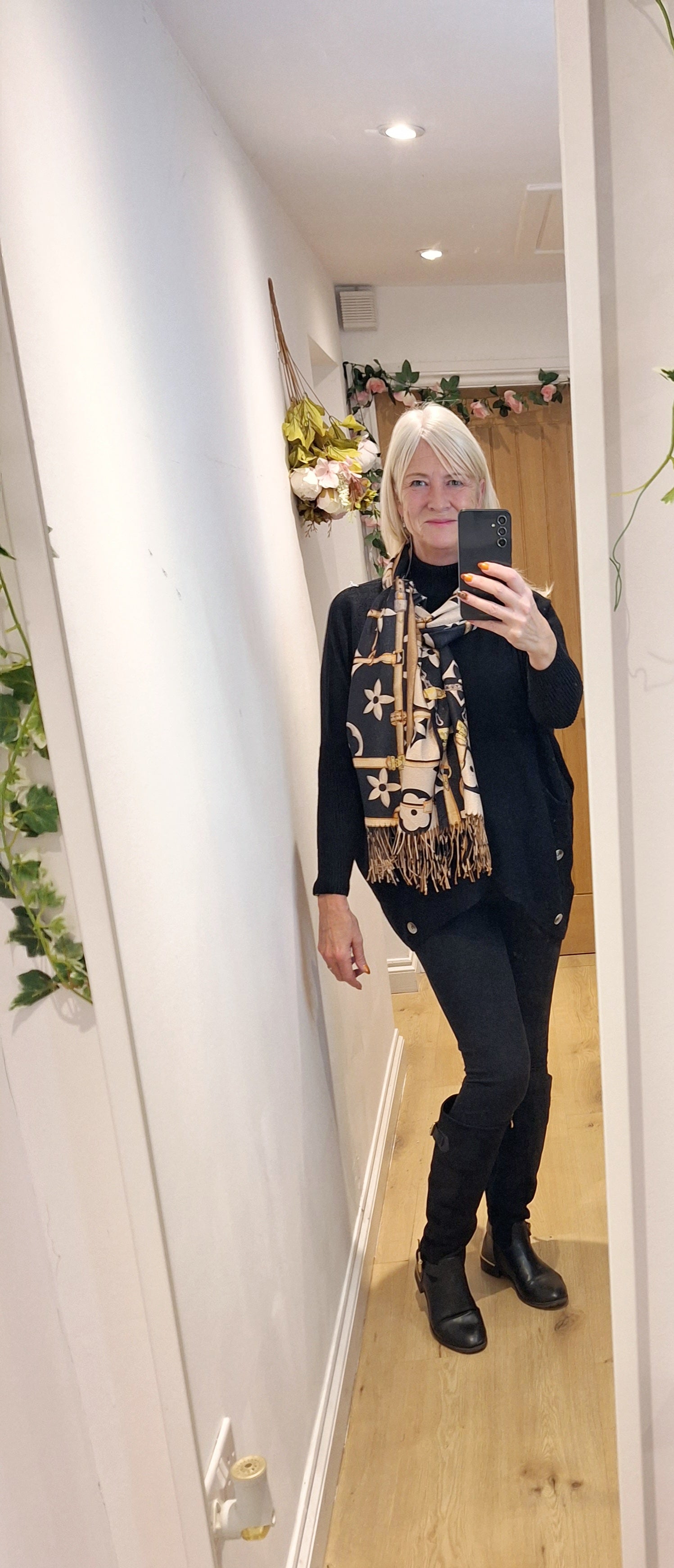 New Inspo Glitter Scarf