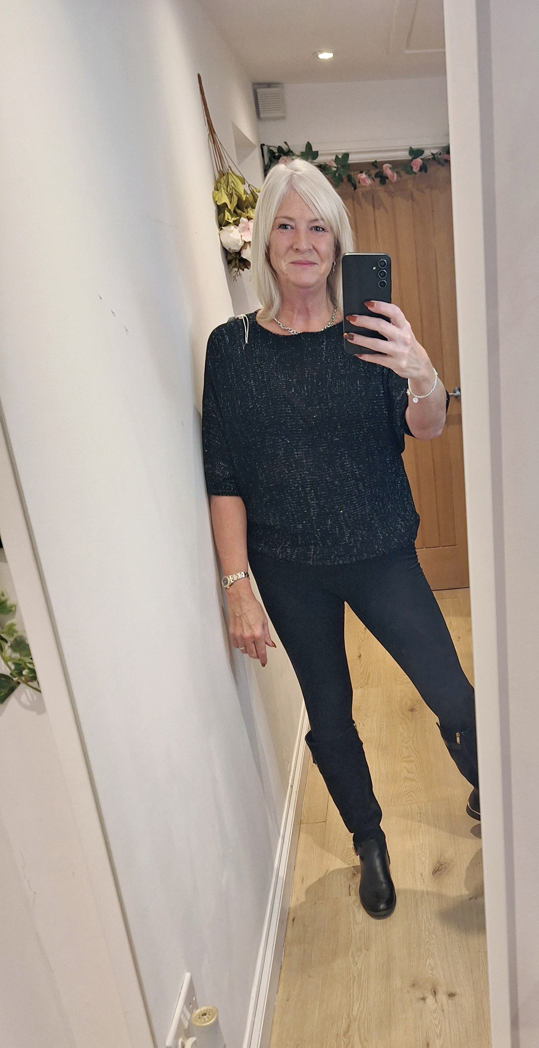 New Glitter Daisy Back Knit