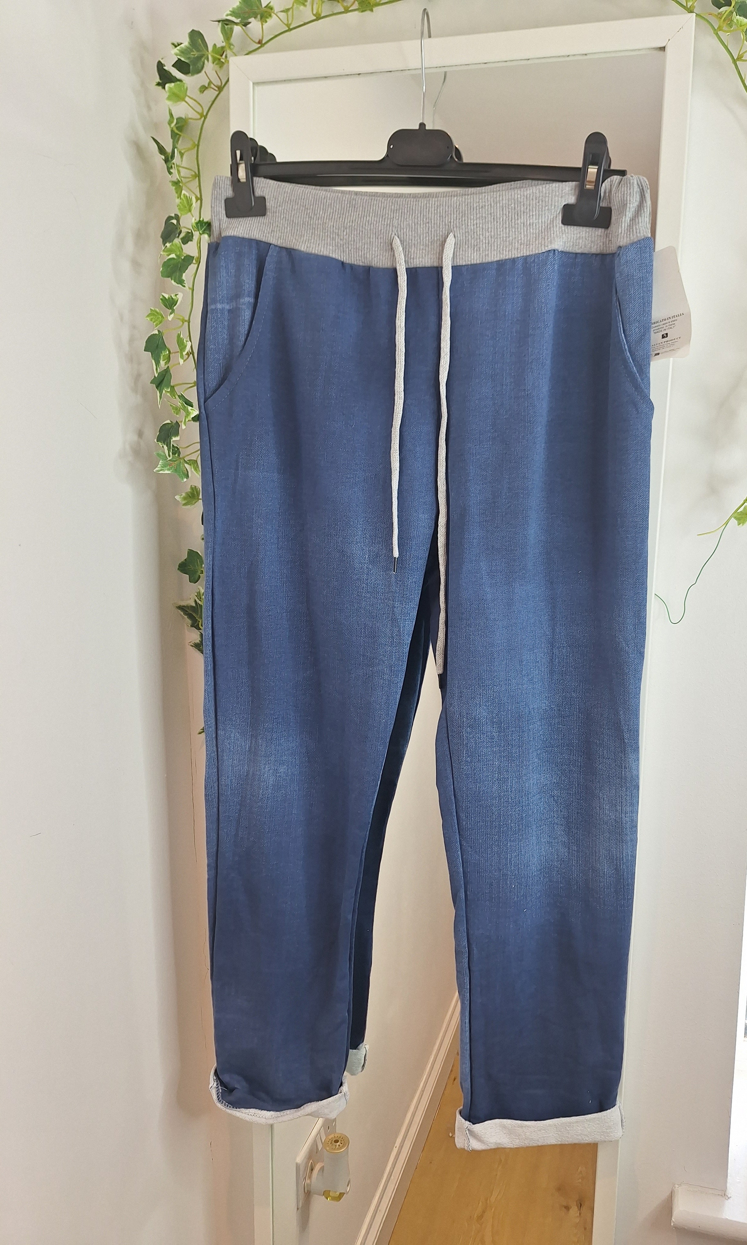 New Regular Joggers light and dark Denim